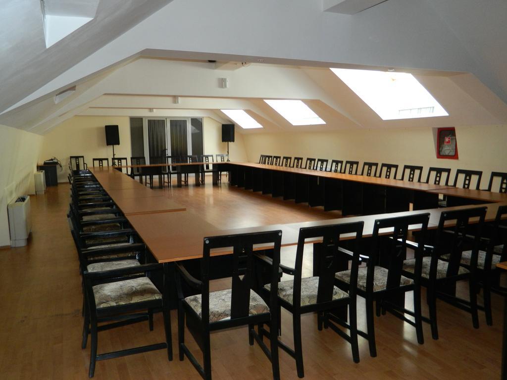 Hotel Ferdinand באיילה הרקולנדה מראה חיצוני תמונה